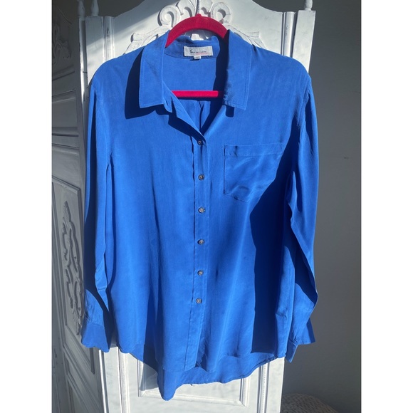 💙NWOT Vince Camuto 100%silk button down blue blouse - Picture 10 of 13